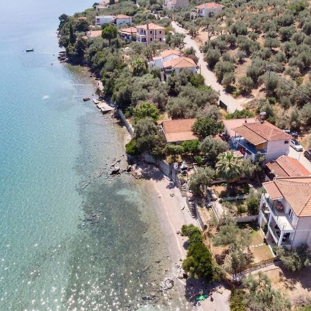 Villas Nies Seaside Appartments Sourpi エクステリア 写真