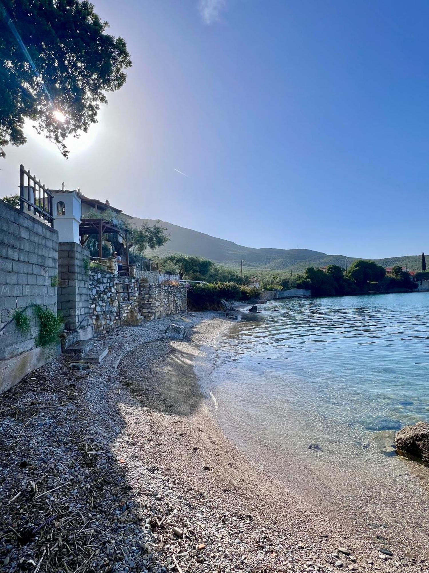Villas Nies Seaside Appartments Sourpi エクステリア 写真