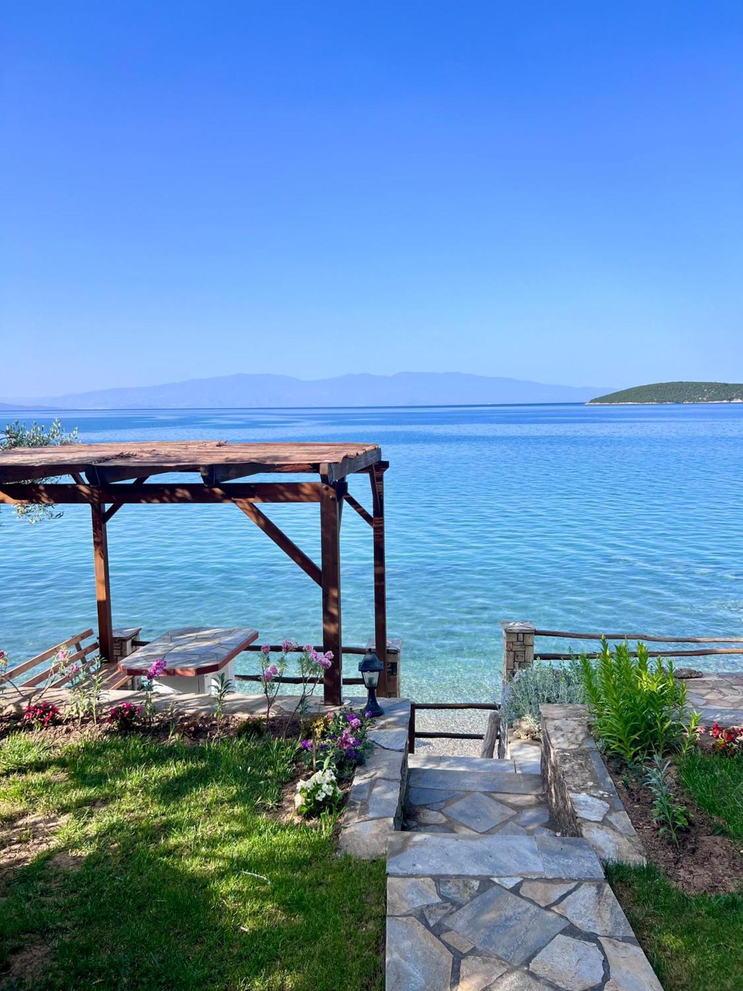 Villas Nies Seaside Appartments Sourpi エクステリア 写真