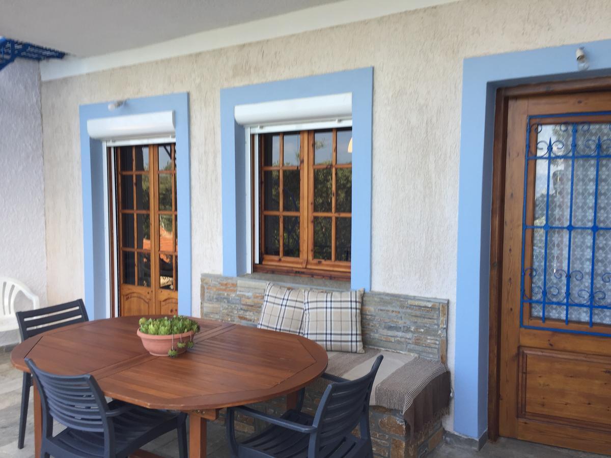 Villas Nies Seaside Appartments Sourpi エクステリア 写真
