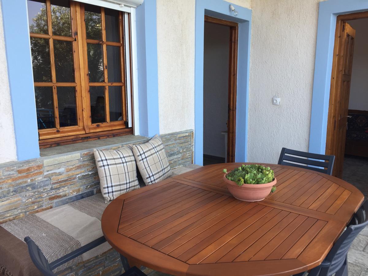 Villas Nies Seaside Appartments Sourpi エクステリア 写真